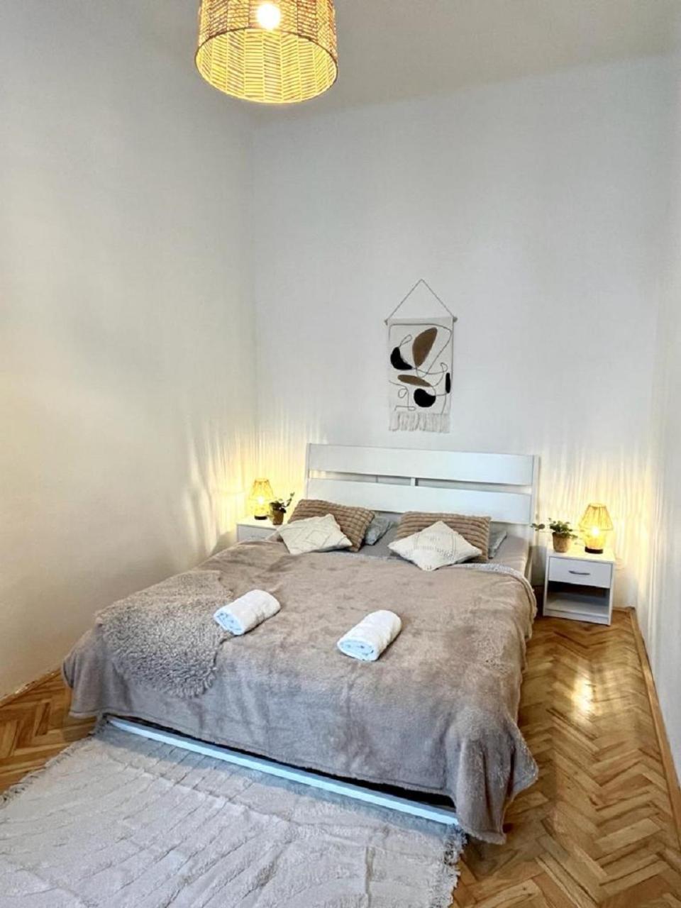 Apartment Cecil - Old Town Bratislava Eksteriør billede