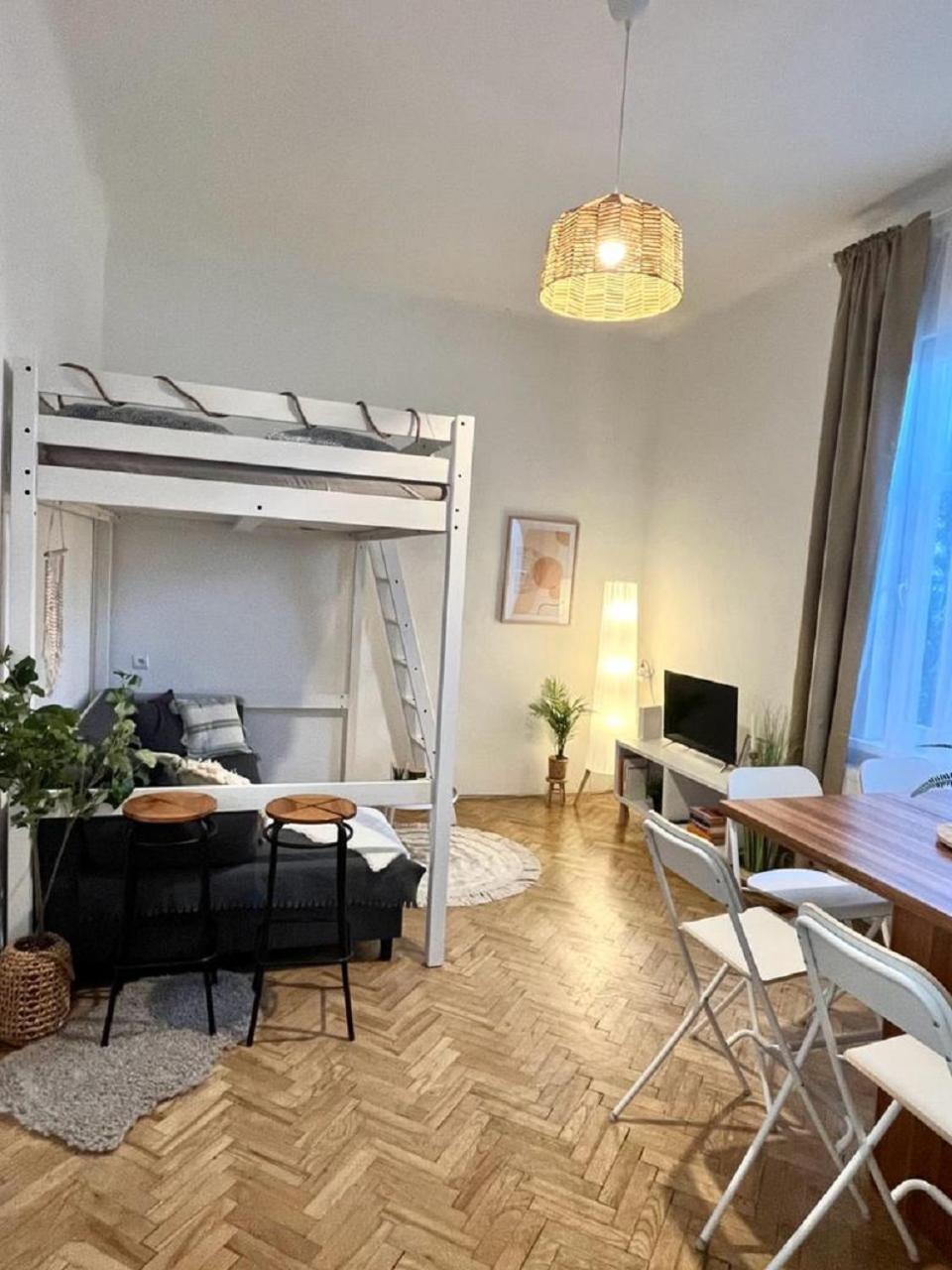 Apartment Cecil - Old Town Bratislava Eksteriør billede
